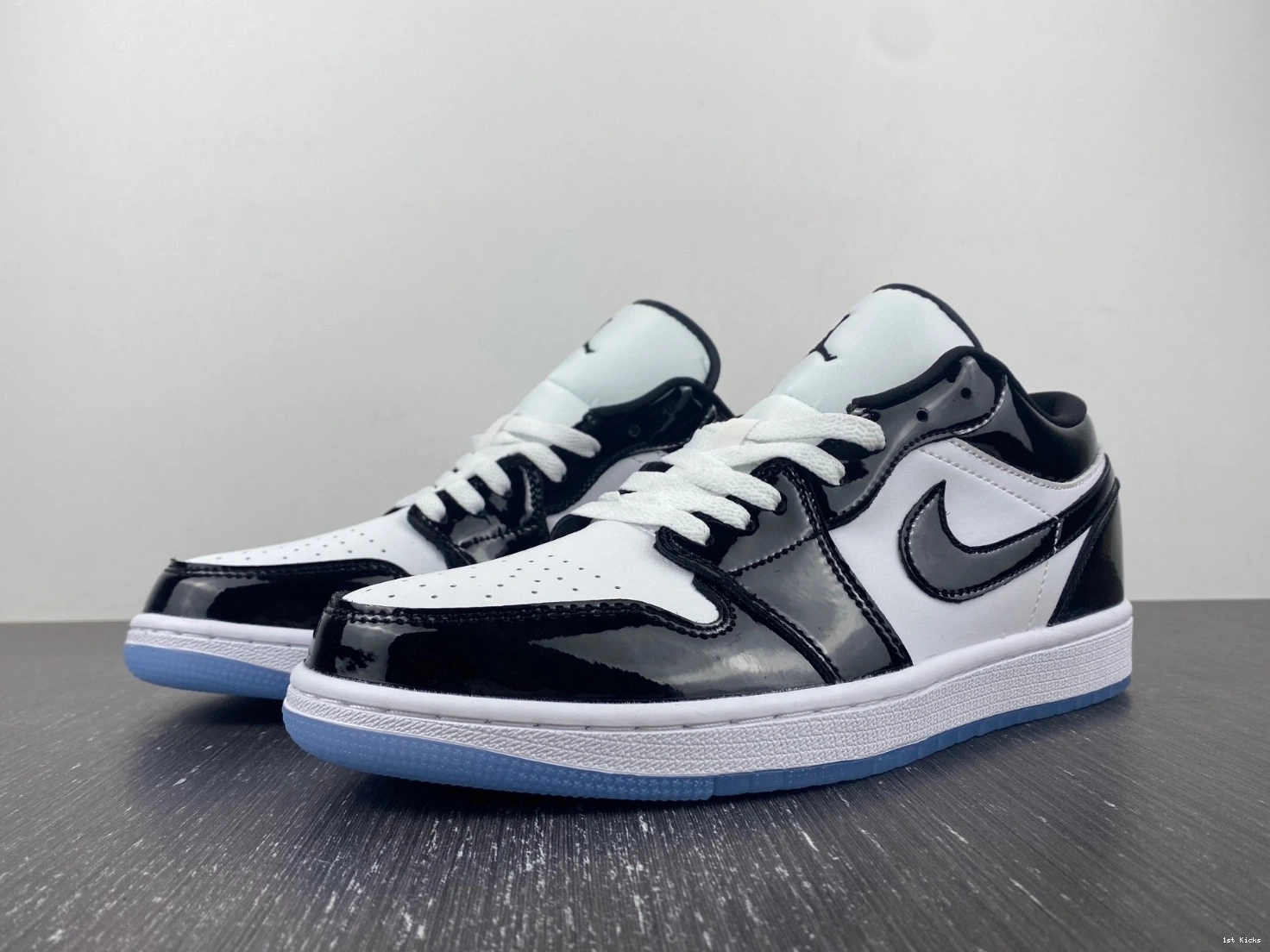 Jordan - Low 1 Concord DV1309-100 SE 0131